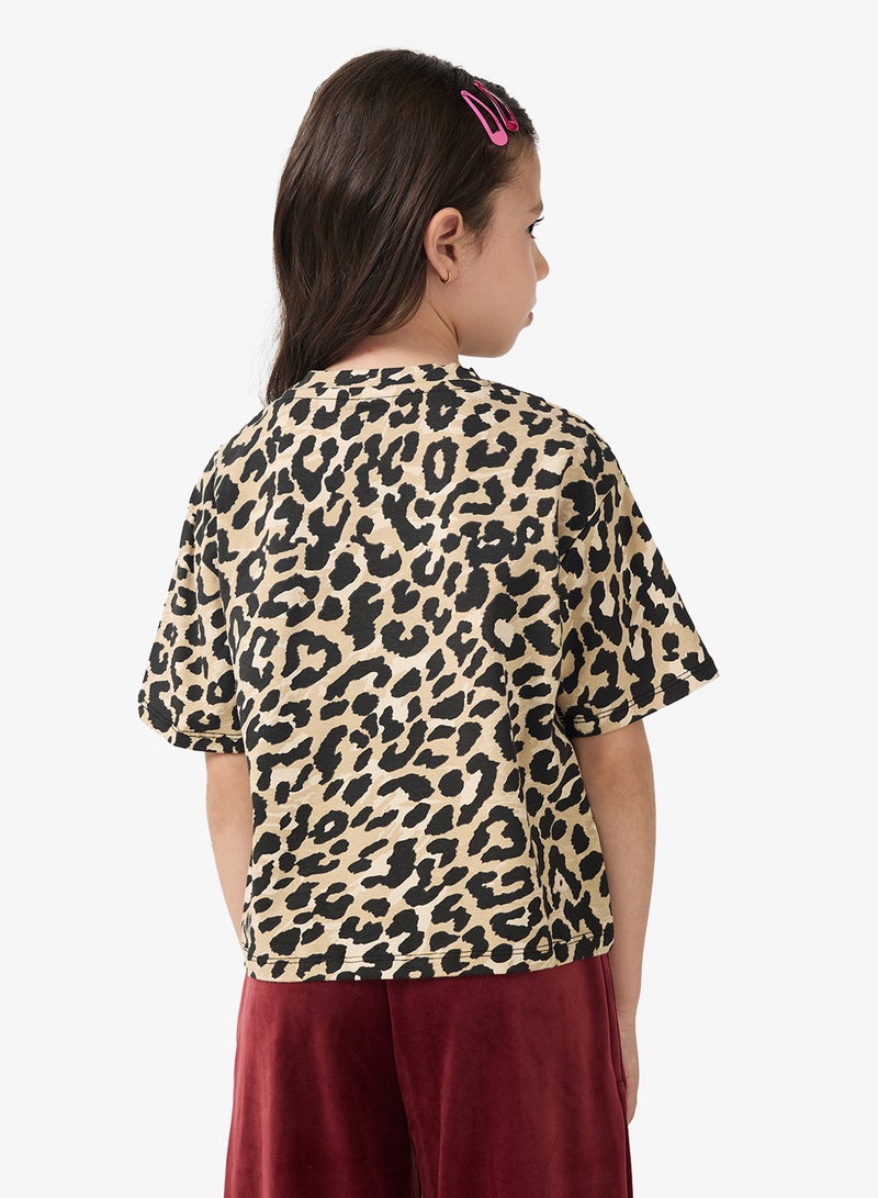 جس تيشيرت للأطفال بياقة دائرية وشعار مطبوع - Image 2